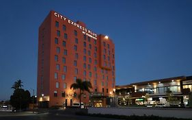 City Express Plus By Marriott Tampico